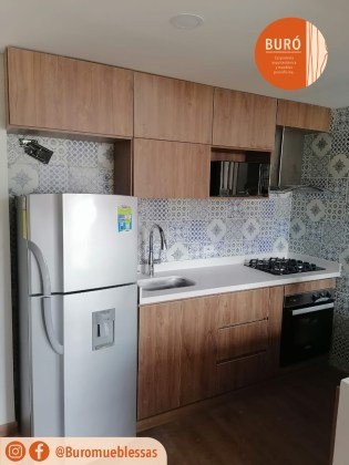 Cocina Lienal con barra frontal 0.7.jpg